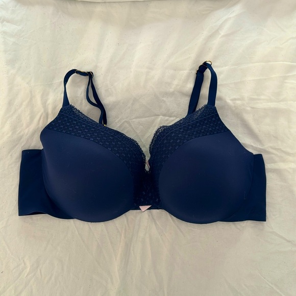 Victoria's Secret Other - Victoria’s Secret Incredible Bra 40D